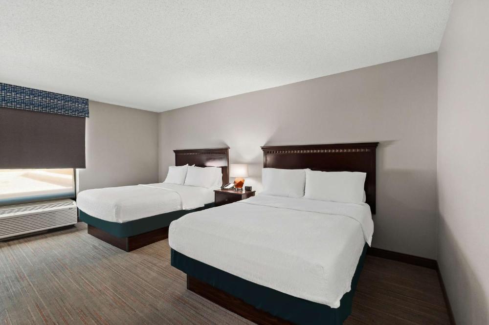 Room with Two Queen Beds - Non-Smoking interior